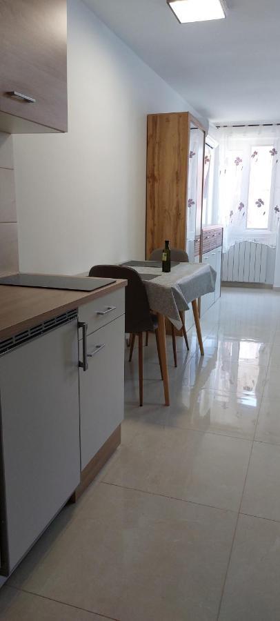 Apartmaji Jurcan อิซอลา ภายนอก รูปภาพ